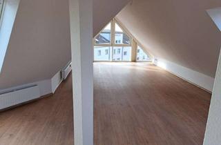 Wohnung mieten in Anklamerstr. 70/71, 17489 Nördliche Mühlenvorstadt, Großzügige 4-Zimmer-Wohnung in der Nördlichen Mühlenvorstadt