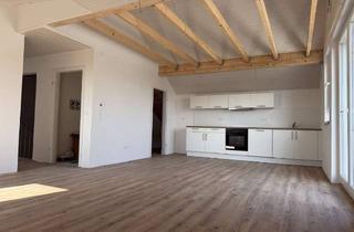 Wohnung mieten in 74850 Schefflenz, Traumhaftes Wohnen. Traumhafte Aussicht: 4-Zimmerwohnung im Dachgeschoss