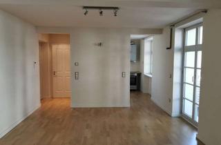 Wohnung mieten in Rene-Bohn-Straße, 67063 Ludwigshafen, Teilmöblierte Einzimmerwohnung Neue Hofgärten neben BASF Feierabendhaus