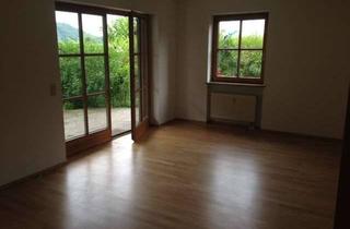Wohnung mieten in Kreuzstraße, 83250 Marquartstein, Wohnen mit Gartenanteil: 3-Zimmer-Wohnung in Marquartstein