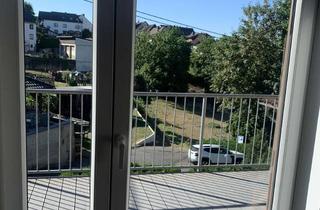 Wohnung mieten in Iserstraße 19, 56271 Kleinmaischeid, Wohnen mit Charakter: 3-Zimmer-Wohnung in Kleinmaischeid