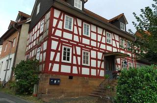 Wohnung mieten in Schröckerstraße 28, 35043 Marburg, 3-Zimmer Dachgeschosswohnung für zwei Studierende mit Küche in Schröck