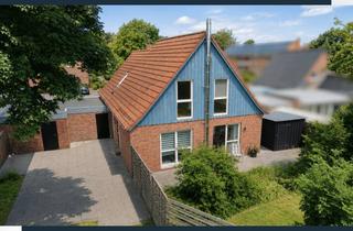 Haus kaufen in 25813 Husum, Wohnen, vermieten oder verbinden: Zweifamilienhaus mit großem Grundstück in Husum