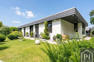 Haus kaufen in 24161 Altenholz, Großzügiger Flachdachbungalow in Altenholz-Klausdorf
