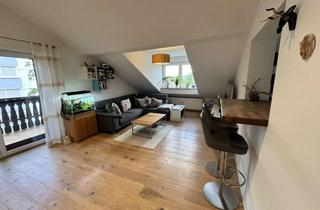Wohnung kaufen in 85072 Eichstätt, Provisionsfrei: Kernsanierte 3-Zimmer-Wohnung mit Einbauküche, Balkon, Garage und Blick ins Grüne