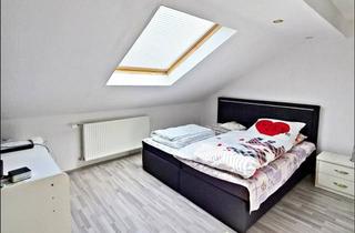 Wohnung mieten in Singerstraße 10, 90443 Steinbühl, Raumwunder in der Südstadt | 4-Zimmer-DG-Wohnung | 3er WG-geeignet | Süd-Loggia
