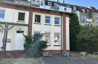 Wohnung mieten in Saarbrückenstr. 24c, 24113 Hassee, Wohnen mit Charakter: Drei-Zimmer-Wohnung in Kiel