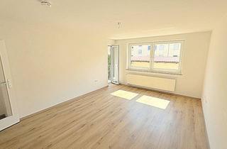 Wohnung mieten in Mayerweg, 86399 Bobingen, Helle 2‑Zimmer-Hochparterre mit eigenem Gartenzugang, renoviert, Einbauküche ruhige Lage in Bobingen