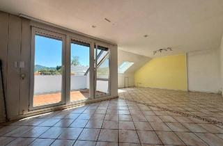 Wohnung kaufen in 79194 Gundelfingen, Gundelfingen - Großzügige 4-Zimmer-Dachgeschosswohnung mit Schwarzwald-Blick