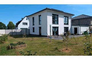 Villa kaufen in 32584 Löhne, Löhne - Provisionsfrei: KfW-55 Stadtvilla, Smart-Home, XXL Doppelgarage