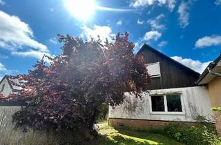 Einfamilienhaus kaufen in 31275 Lehrte, Lehrte - Steinwedel-Sanierungsbedürftiges EFH Grundstück m. Altbestand