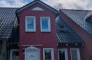 Haus kaufen in 17179 Gnoien, Gnoien - Reihenmittelhaus, Renditeobjekt