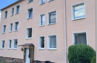 Wohnung kaufen in 09648 Mittweida, Mittweida - 3-Raumwohnung in grüner, ruhiger Lage mit Garage