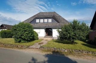 Haus kaufen in 34516 Vöhl, Vöhl - Großzügiges Haus mit Loggia und Patio - Vöhl-Marienhagen PROVISIO