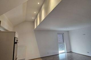 Wohnung kaufen in Alte Schulstrasse 28, 68549 Ilvesheim, Barrierefreie, schicke 2 ZKB ETW m. Balkon mitten in Ilvesheim