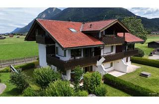Wohnung kaufen in Längenwangstr., 82467 Garmisch-Partenkirchen, Eigener Garten, Wiesen vor der Tür – und Zentrum von Garmisch nur wenige Gehminuten entfernt