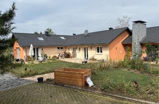 Wohnung kaufen in Am Steinberg, 51580 Reichshof, Wohnen im Alter: Tiny House ist groß genug , aber es fehlt das soziale Umfeld