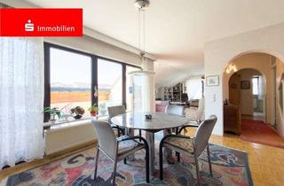 Wohnung kaufen in 63500 Seligenstadt, Gepflegte 4-Zimmer-Dachgeschosswohnung in ruhiger Feldrandlage von Seligenstadt