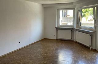 Wohnung mieten in 93059 Innenstadt, Anfragen per Mail: geschmackvolle 3-Wohnung mit Balkon - sehr ruhig gelegen