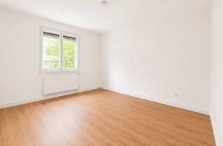 Wohnung mieten in Grindelwaldweg, 13407 Reinickendorf, PAUSCHALMIETE !!! in Kernsanierter 4 Zimmer Wohnung mit EBK, Möbel, Internet und Strom