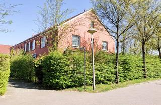 Reihenhaus kaufen in 25421 Pinneberg, Wohnen mit Charakter: Modernisiertes Endreihenhaus in Pinneberg
