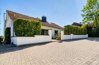 Haus kaufen in 51519 Odenthal, EFH in Hanglage * ca. 300 m² Wohn-/Nutzfl * Einlieger+Dachausbau mögl.* Terrasse+Balkon Sü