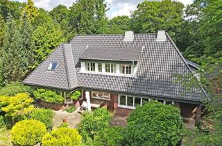 Villa kaufen in 22359 Volksdorf, Park-Villa in Volksdorf mit direktem Zugang zu den Teichwiesen