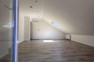 Wohnung mieten in 79117 Littenweiler, Helle 3-Zimmer-Dachgeschosswohnung mit Balkon in ruhiger Lage von Freiburg-Littenweiler