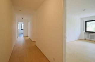 Wohnung mieten in Mittenwalder Straße 15, 82431 Kochel, Großzügige 2-Zimmer-Wohnung im 2. OG mit TG-Stellplatz und Bergblick in Kochel am See