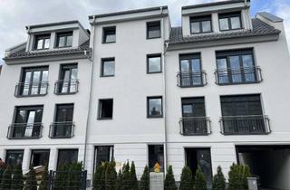 Wohnung mieten in Grünauer Straße 63, 12524 Altglienicke, Lichtdurchflutetes Dachgeschoss