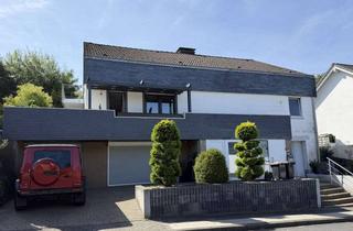 Doppelhaushälfte kaufen in 42477 Radevormwald, Großzügige Doppelhaushälfte in Radevormwald zu verkaufen