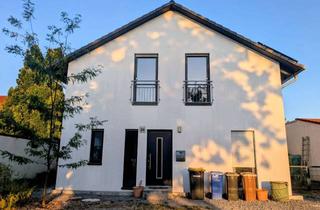 Haus kaufen in 67069 Edigheim, Modernes EFH von 2019 in Edigheim: 195 m², Garten, PV-Speicher, Klimaanlage (provisionsfrei)