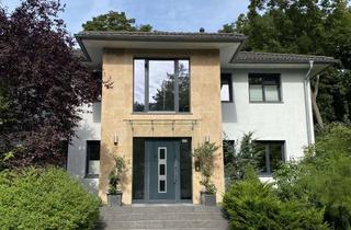 Villa kaufen in 14532 Kleinmachnow, Ohne Makler von privat-Zuhause mit viel Platz in dieser exklusiven Villa in Kleinmachnow