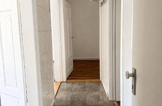 Wohnung kaufen in 76534 Baden-Baden, Altbaucharme trifft Wohnqualität – 3-Zimmer-Wohnung mit Loggia in Baden-Baden