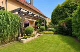Doppelhaushälfte kaufen in 01454 Feldschlößchen, +ESDI+ Familienglück auf vier Ebenen: Architektenhaus mit offener Küche, Kamin und ganz viel Platz!