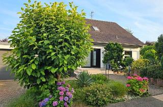 Einfamilienhaus kaufen in 51399 Burscheid, Burscheid - Freistehendes Einfamilienhaus mit Einliegerwohnung in Top Lage