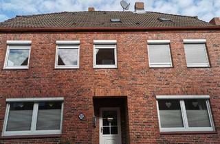 Haus kaufen in 25554 Wilster, Wilster - Charmantes Zweifamilienhaus mit zwei Wohneinheiten