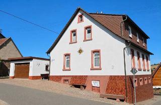 Einfamilienhaus kaufen in 67722 Winnweiler, Winnweiler - Freistehendes Einfamilienhaus, Garten, Garagen und Loggia