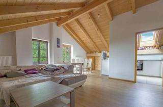 Wohnung kaufen in 83624 Otterfing, *Sonnige Wohnung, über 61m² Nutzfläche im Dachgeschoss* Zentrumsnahe Lage, Hell, Heizung 2025