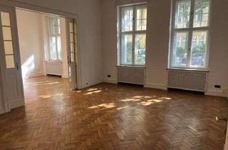 Wohnung kaufen in 10709 Wilmersdorf, Bezugsfreie Altbauperle am Kudamm