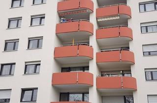 Wohnung kaufen in 76448 Durmersheim, Helle, modernisierte und bezugsfreie 4-Zimmer-Wohnung mit Balkon in Durmersheim.
