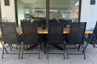 Penthouse kaufen in 71032 Böblingen, Maisonette-Penthouse Wohnung mit ca. 40 m² Dachterrasse und direktem Aufzug in die Wohnung