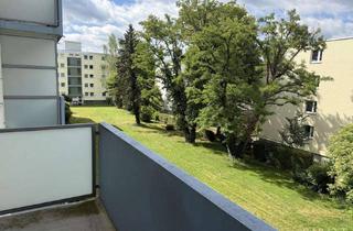 Wohnung kaufen in 82110 Germering, Helles Appartement mit Balkon und Blick ins Grüne - inkl. KFZ-Stellplatz