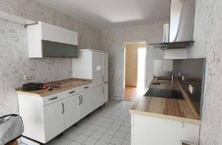 Wohnung mieten in 06667 Weißenfels, Schöne 3-Raumwohung in gepflegter Anlage