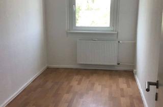 Wohnung mieten in Tschirchdamm 35, 14772 Hohenstücken, Helle 2 Zimmer Wohnung mit Balkon