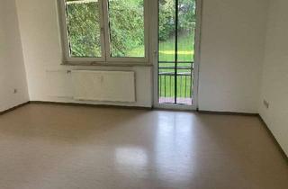 Wohnung mieten in Ginsterweg 14, 36251 Bad Hersfeld, Ruhiges Wohnen im Grünen - 2-Zimmer Wohnung am Johannesberg mit Balkon