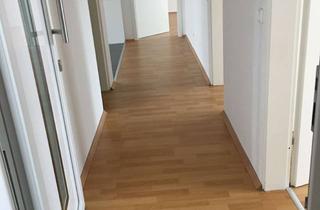 Wohnung mieten in 63110 Rodgau, schöne 4 Zimmer DG Wohnung, in Rodgau Hainhausen