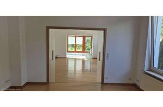 Wohnung mieten in 24837 Schleswig, 120 m² mit beheiztem Wintergarten, Terrasse & Garten - außergewöhnliche Wohnung in Schleswig