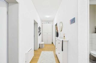 Wohnung mieten in Feuerwehrstraße 42, 77933 Lahr, Wohnen im Grünen: helle 2-Zimmer-Wohnung mit Balkon und Einbauküche in Lahr