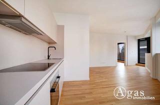 Wohnung mieten in Zimmerstraße 96, 10117 Berlin, Sehr helle 2 Zimmer Wohnung mit ca. 54m², EBK und Balkon in Berlin-Mitte!